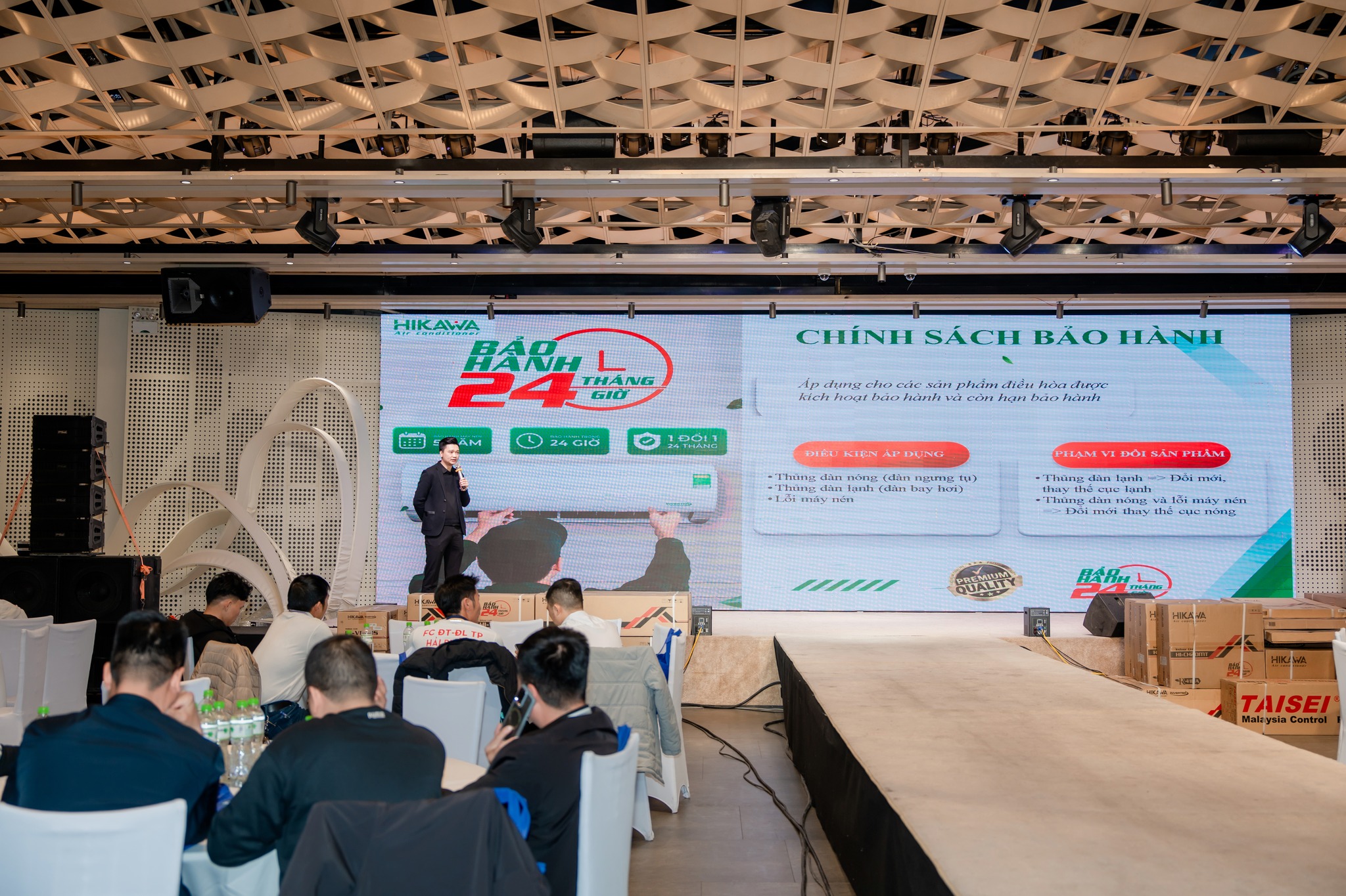 619999557_878995944741186_6114016771477528034_n_2